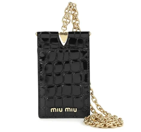 miumiuパスケース