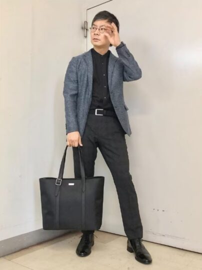 TAKEO KIKUCHIの清潔感と若々しさを両立する大人コーデ