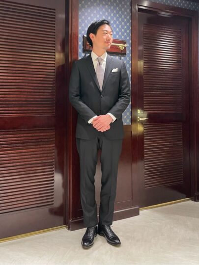 Brooks Brothersの品よく見える大人のフォーマルコーデ